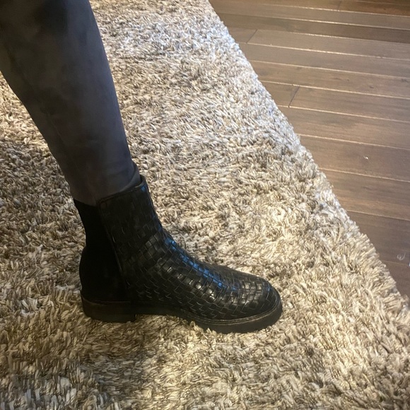 Stuart Weitzman 5050 Lift Woven Bootie - Picture 4 of 9